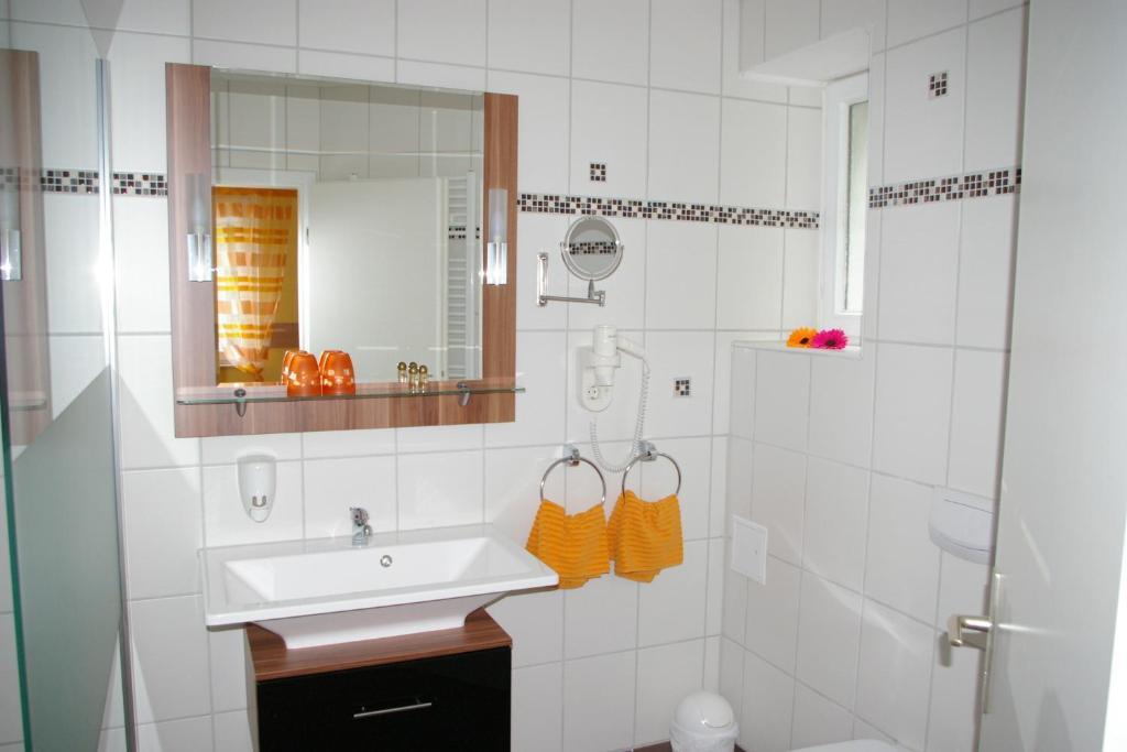 Hotel Heissinger Bad Berneck im Fichtelgebirge Phòng bức ảnh